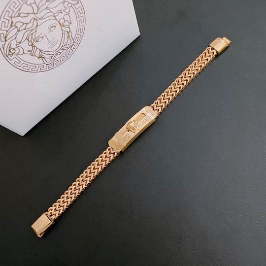 Versace bracelet lyh15